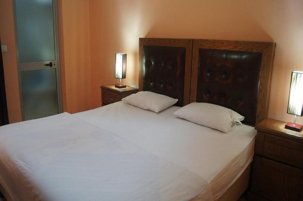 Bristol Hotel Тирана Экстерьер фото
