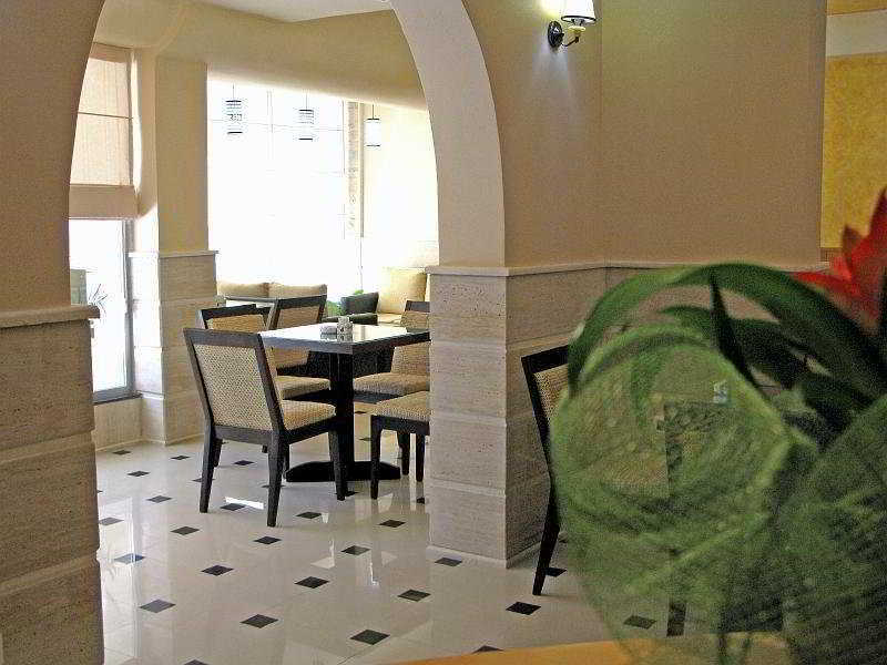 Bristol Hotel Тирана Экстерьер фото