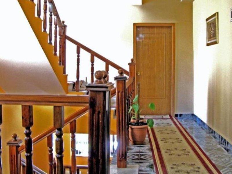 Bristol Hotel Тирана Экстерьер фото